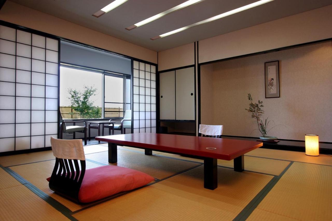 Shinki Hotel Shibukawa Exterior photo