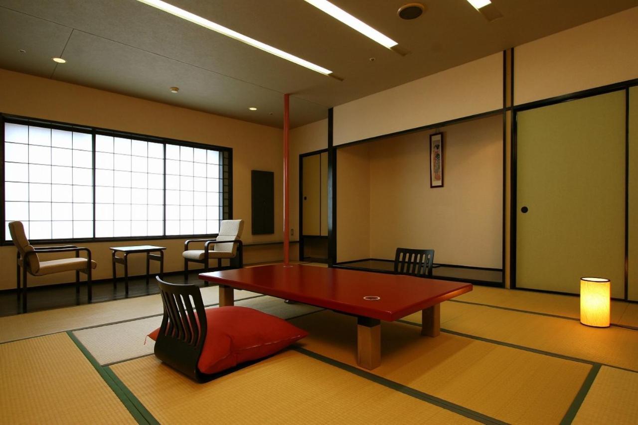 Shinki Hotel Shibukawa Exterior photo